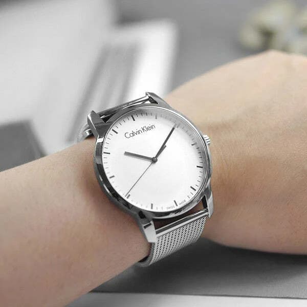Montre Calvin Klein K2G2G126 homme détail cadran blanc