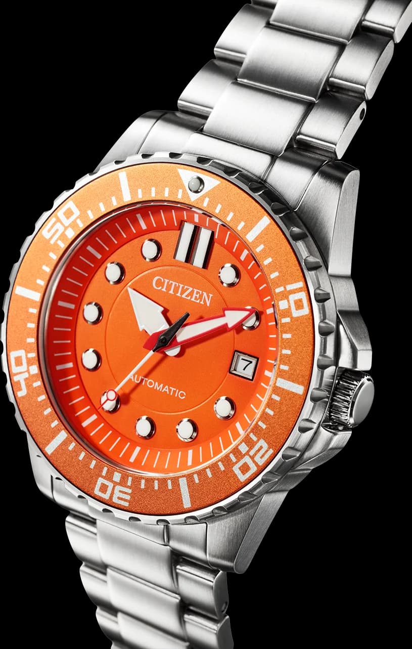 Montre Citizen NJ0128-80X homme vue de profil