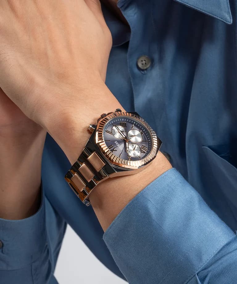 Montre Homme Guess GW0703G4 Equity Acier Bicolore et Cadran Anthracite vue 5