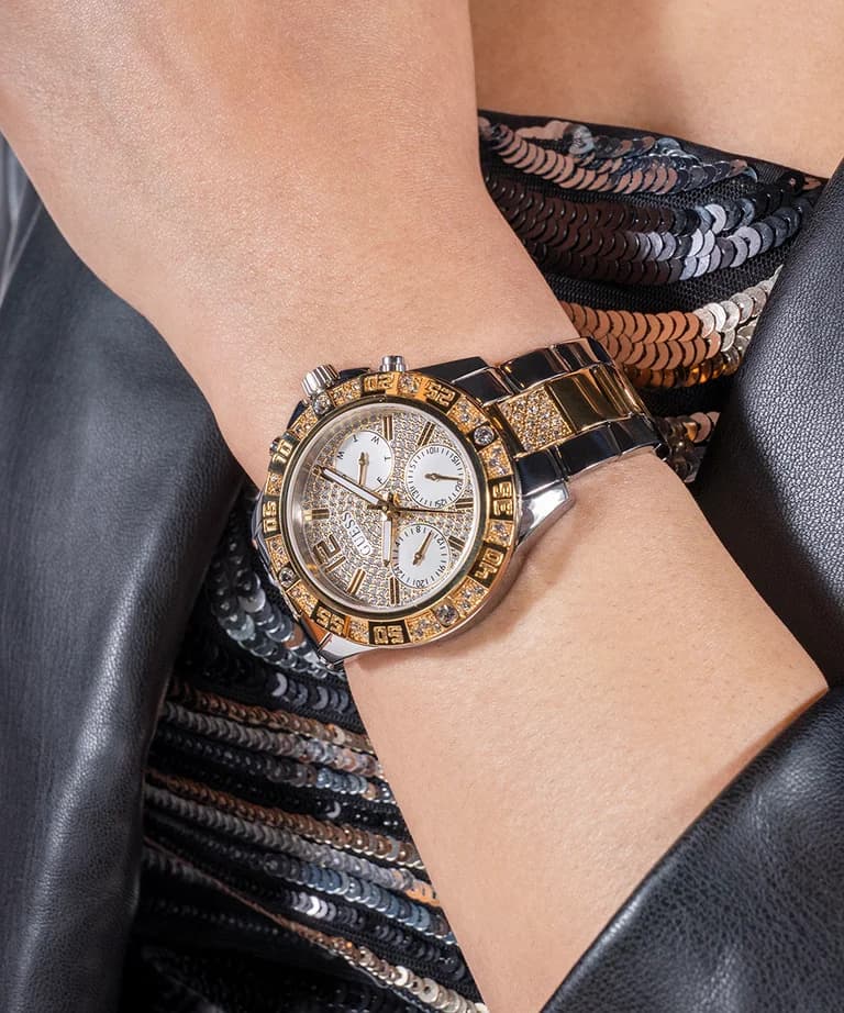 Montre Guess GW0771L3 femme détail bracelet acier inoxydable
