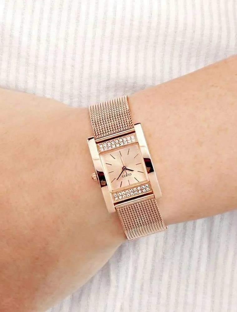 Montre Guess W0127L3 femme vue de profil
