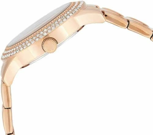 Montre Guess W1097L3 femme détail cadran argent