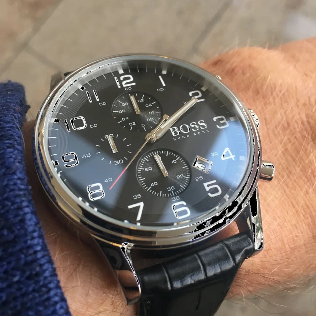 Montre Hugo Boss 1512448 avec Bracelet en Cuir Noir vue 4