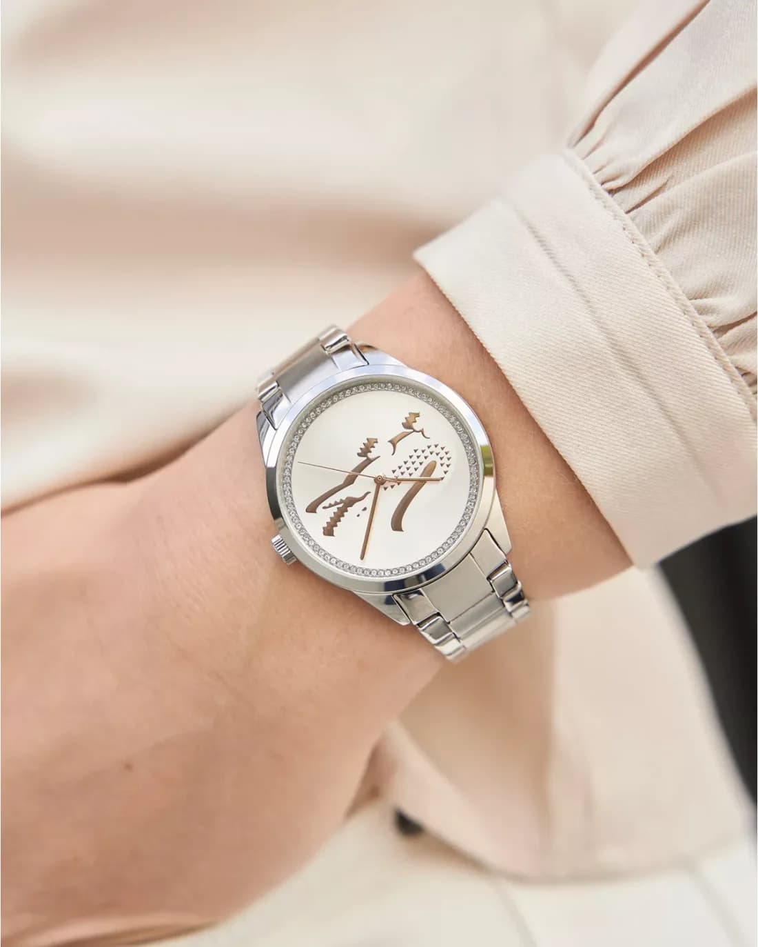 Montre Lacoste 2001189 femme détail bracelet acier inoxydable