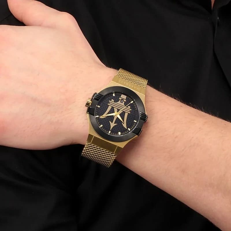 Montre Maserati Potenza R8853108006 acier doré bracelet en maille milanaise vue 5