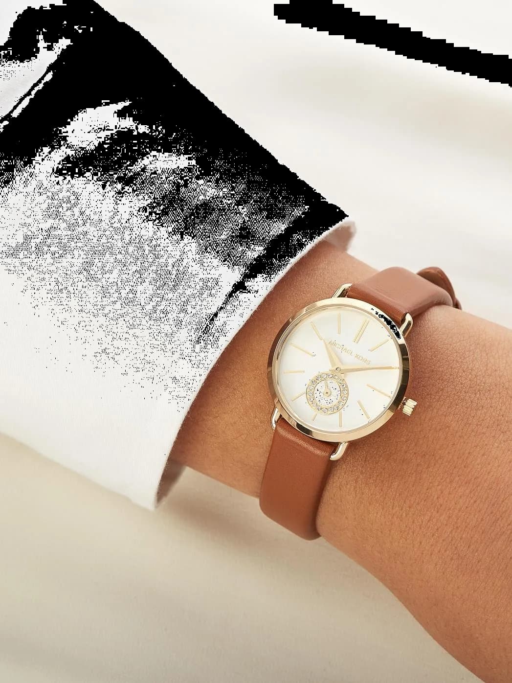 Montre Michael Kors MK2734 avec Cadran Doré et Bracelet en Cuir Marron vue 4