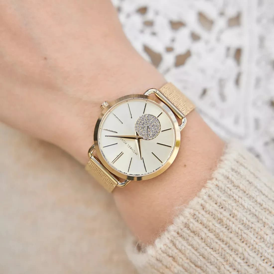Montre Michael Kors MK3844 femme détail bracelet acier inoxydable