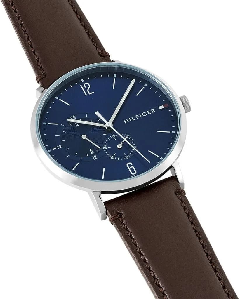 Détail du bracelet brun de la Tommy Hilfiger 1791508