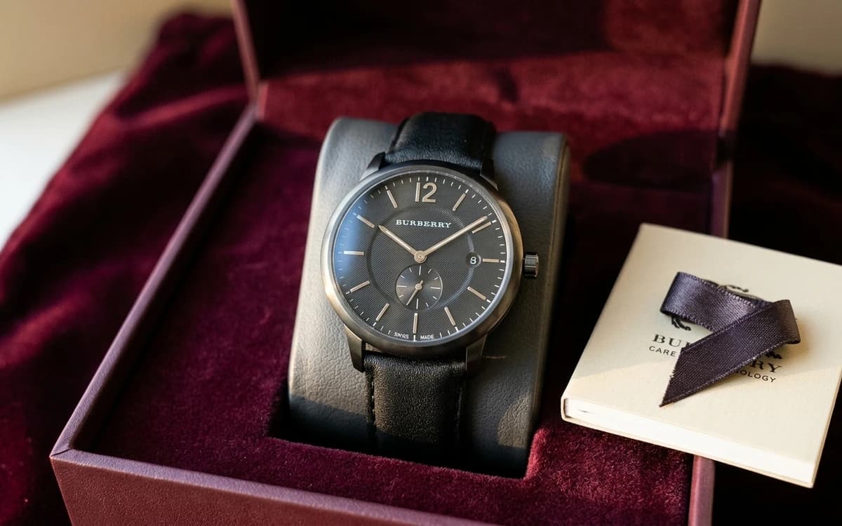 Guide Taille Montre Burberry Homme : Comment Trouver la Taille Parfaite