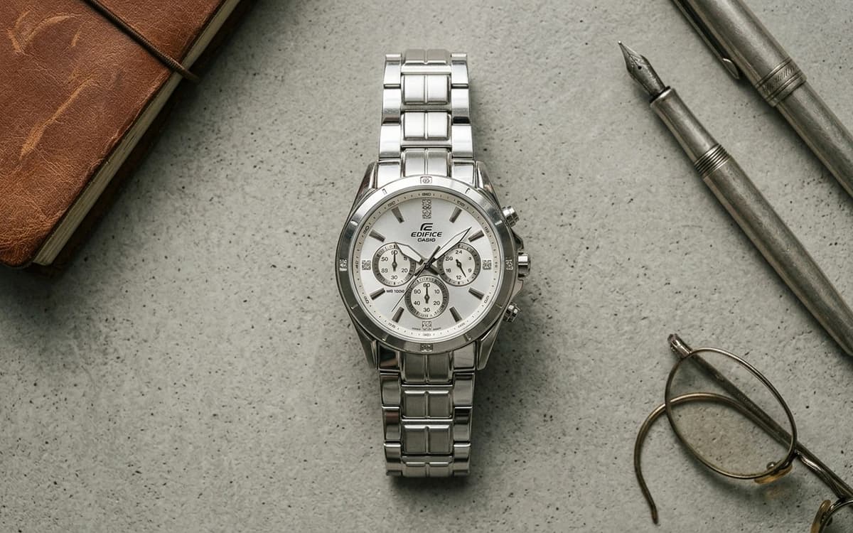 Montre Automatique Suisse : Le Guide Complet 2026